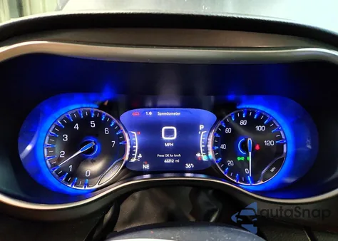 2023 Chrysler Pacifica Touring L из США, поврежденный, VIN 2C4RC1BG5PR553127